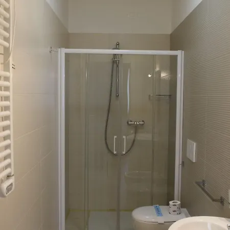 בית נופש Luxurious Holiday In With Pool רוזטו דליי אברוצי